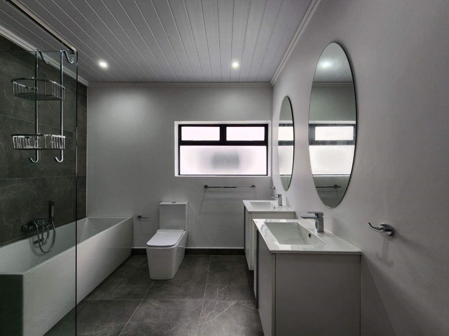 3 Bedroom Property for Sale in Seemeeu Park Western Cape